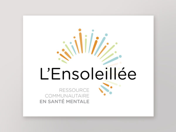 <span>Identité visuelle, carte affaire, bannière sur pied, dépliant, objets promotionnels et document de présentation</span><i>→</i>